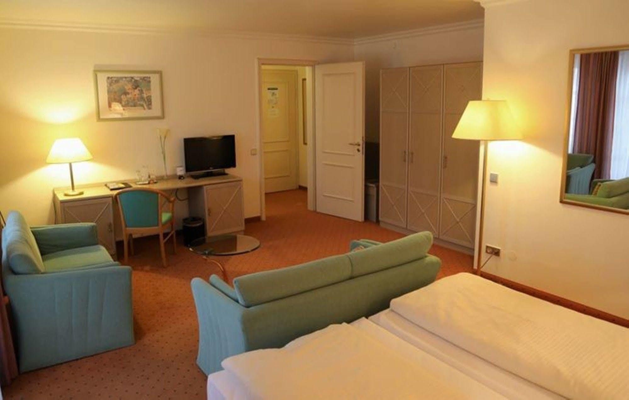 Asam Hotel Muenchen Ngoại thất bức ảnh